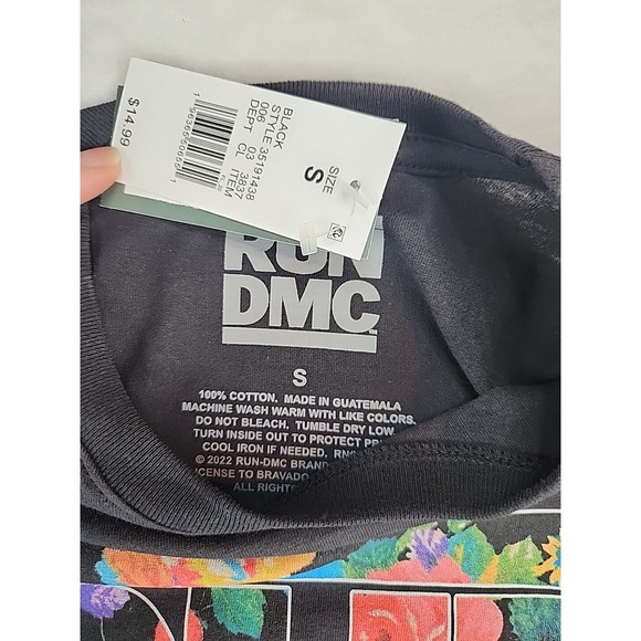 New Women's Run DMC Black‎ T-Shirt Graphic Tee Size S NWT Cotton - Picture 3 of 5